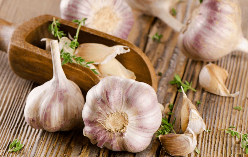 bawang putih untuk menghilangkan parasit